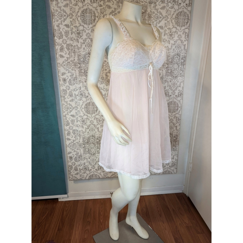 Vintage Olga Pastel Babydoll Ivory Lace & Pastel Pink… Gem